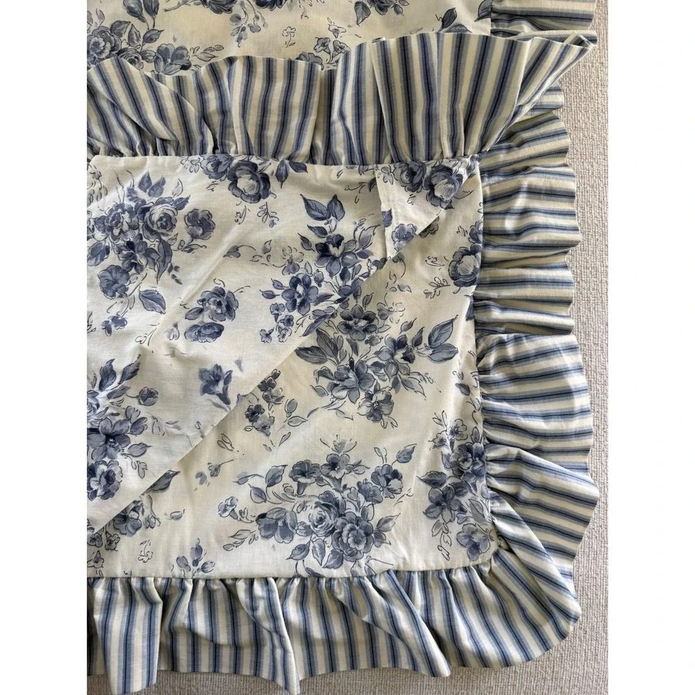 Set of 2 CROWN CRAFT PILLOW SHAMS STANDARD WHITE & BLUE Floral Stripes Ruffle